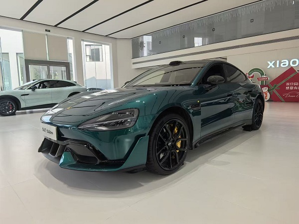 অটোবেস মধ্যপ্রাচ্য, রাশিয়া এবং আফ্রিকার উদীয়মান বাজারগুলি গভীরভাবে চাষ করার জন্য অবসরপ্রাপ্ত টেস্ট ড্রাইভ গাড়ি নিয়ে আসে